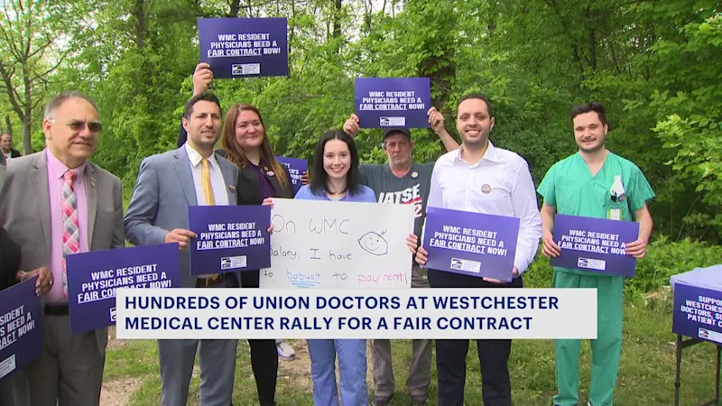 Story image: Hundreds of doctors at Westchester Medical Center rally over contract negotiations