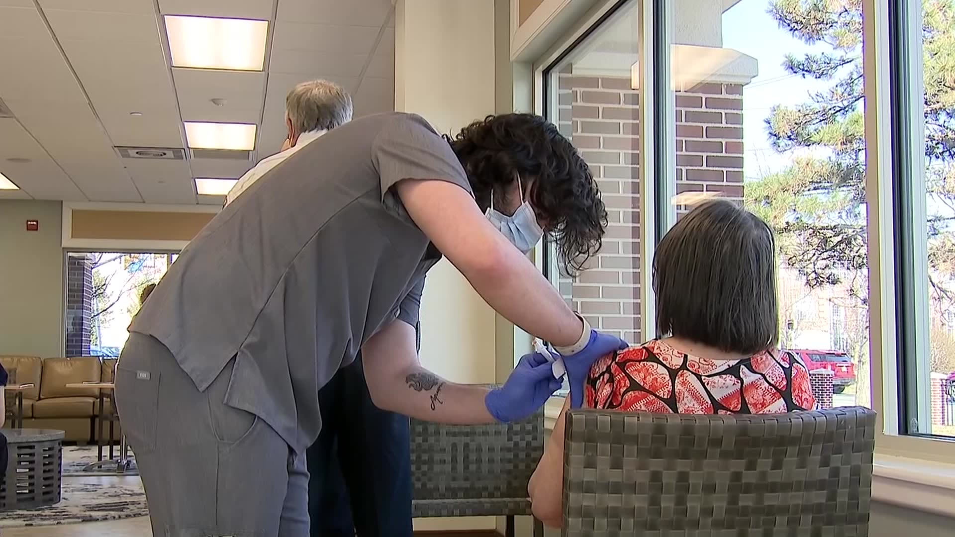 Mobile vaccine unit allows seniors at Perth Amboy building to get COVID