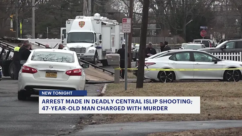 Story image: Man faces murder charge in Central Islip driveway shooting