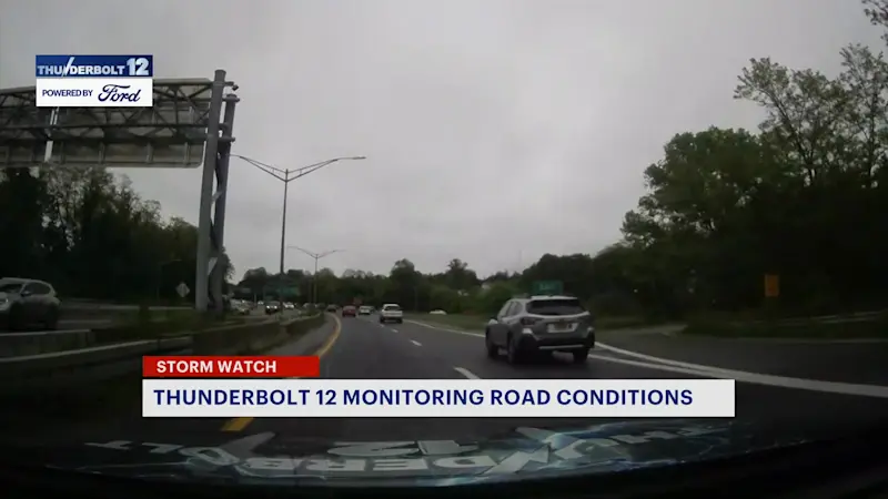 Story image: Thunderbolt 12: Heavy rain at time is causing ponding and slick roadways throughout the Hudson Valley