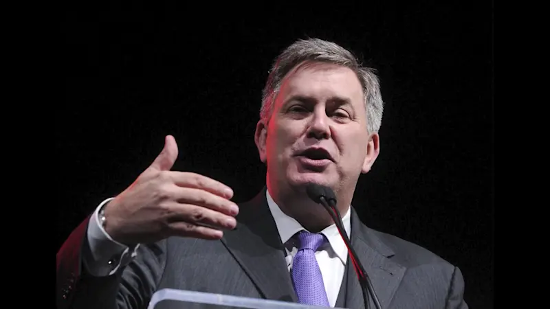 Story image: Trump pardons former sports exec who helped bring Islanders back to LI