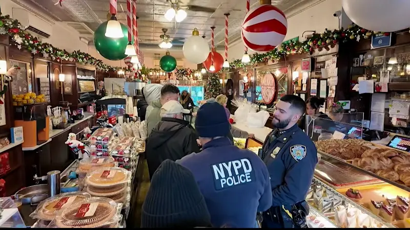 Story image: Bronx bakery serves up holiday treats for Christmas