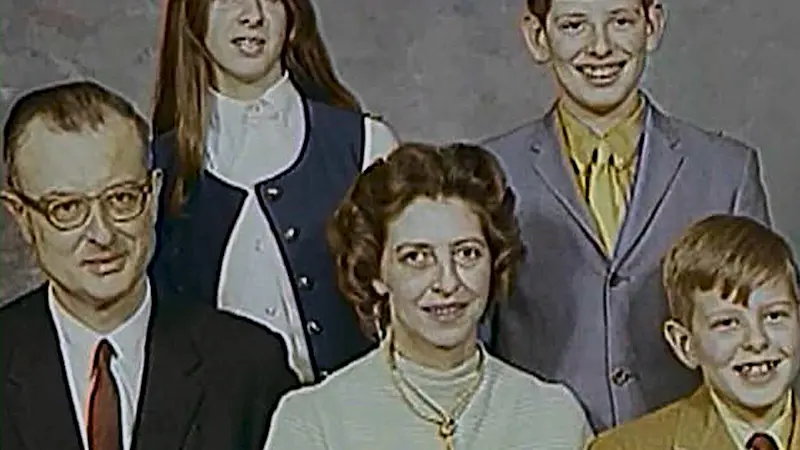 Story image: Crime Files: Massacre in the Mansion 