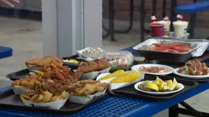Best of The Bronx: Johnny's Reef on City Island bringing delicious seafood all summer long