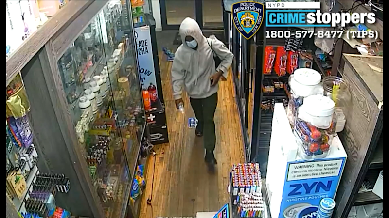 Story image: Univision 41 News Brief: Identifican sospechoso de incendiar 11 autos de NYPD