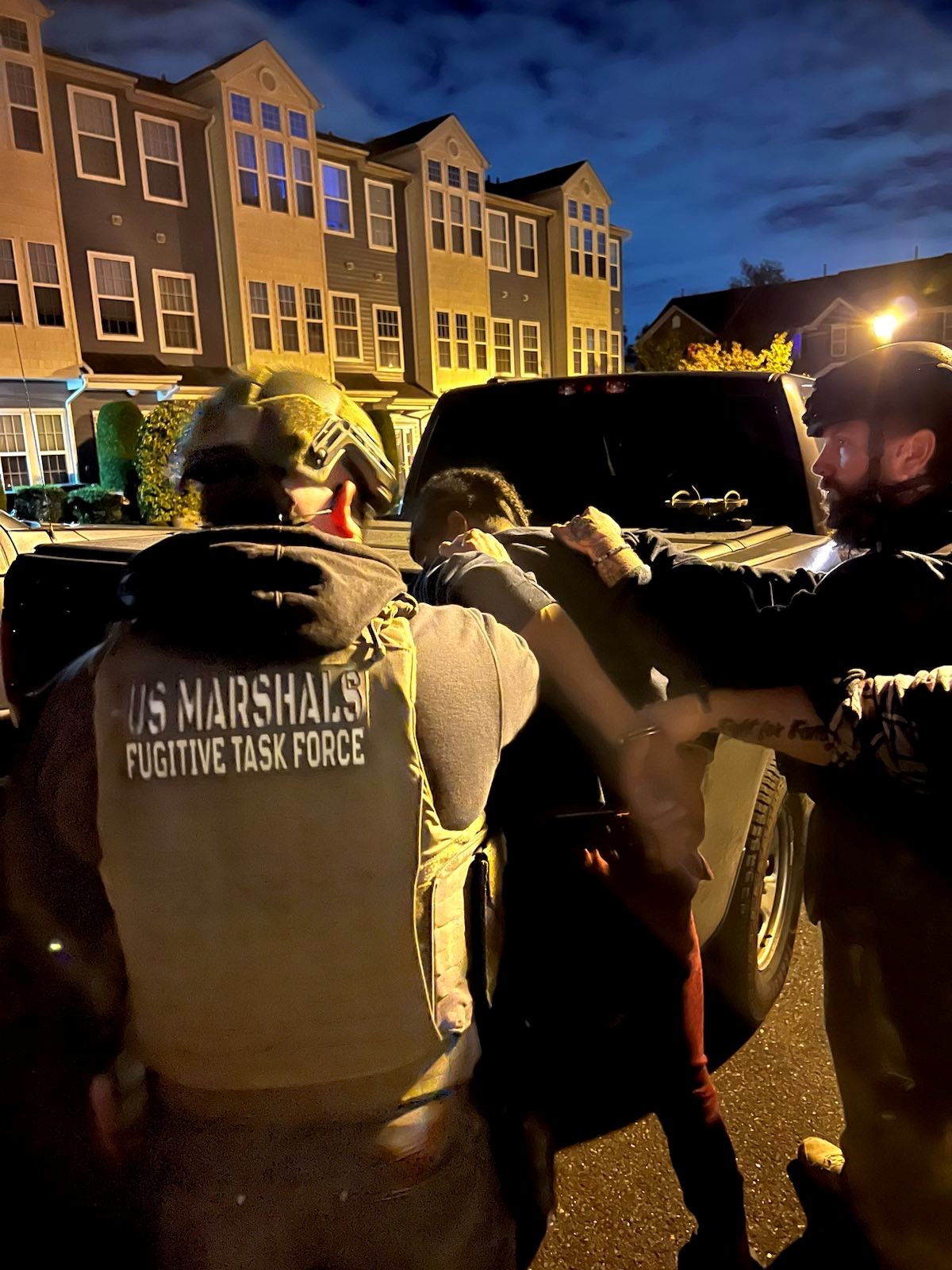 F8vpCWGWoAEPs-v.jfif