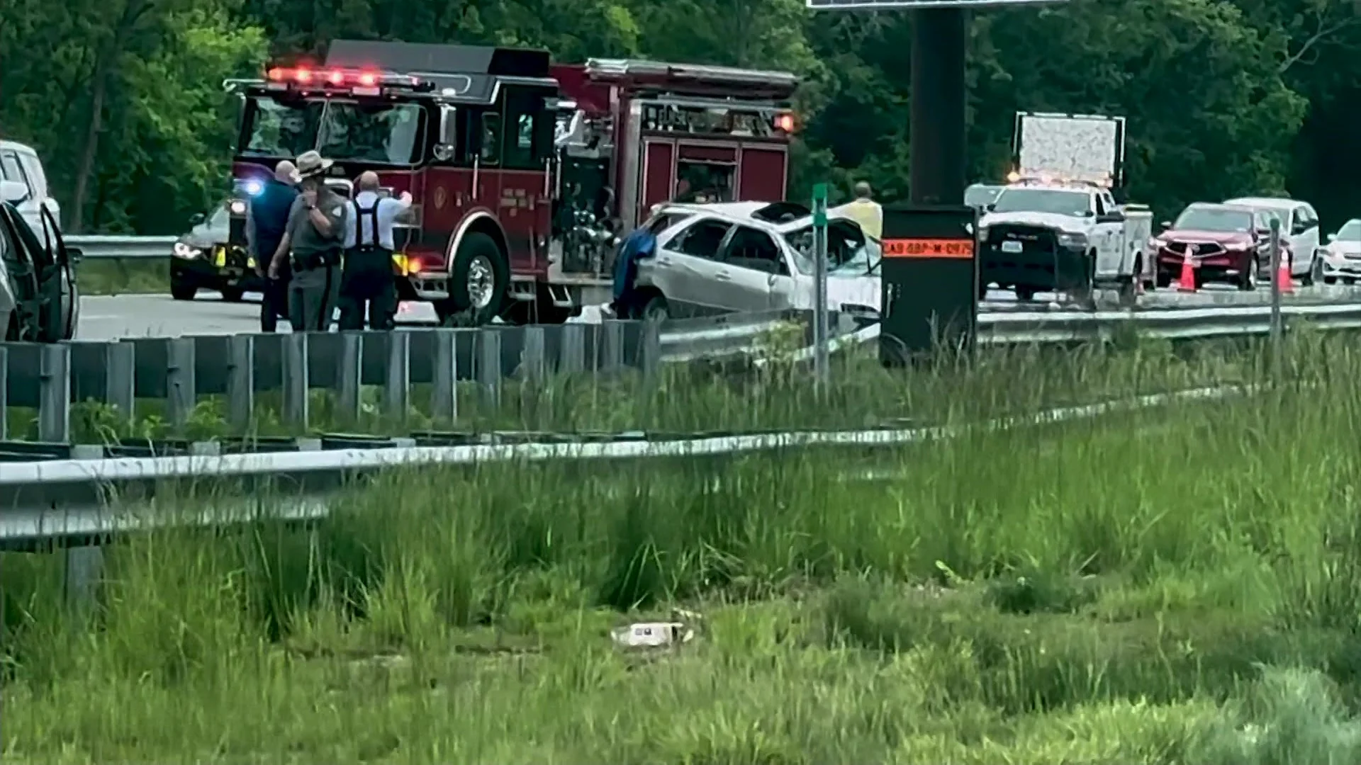 New York State Police identify victim in fatal Sprain Brook Parkway crash – News 12 Westchester