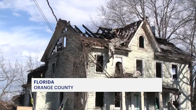 Story image: Police: 69-year-old man dies in Village of Florida house fire