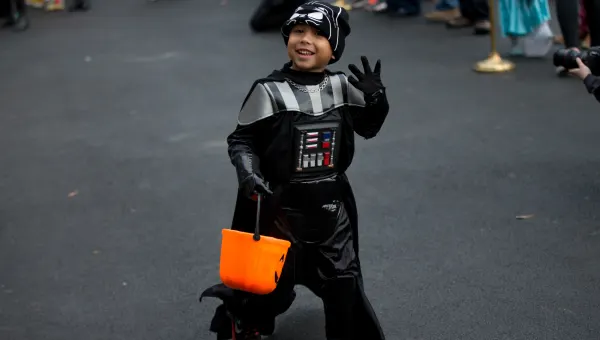 Guide: Going trick-or-treating? Here are safety precautions to take while out on Halloween