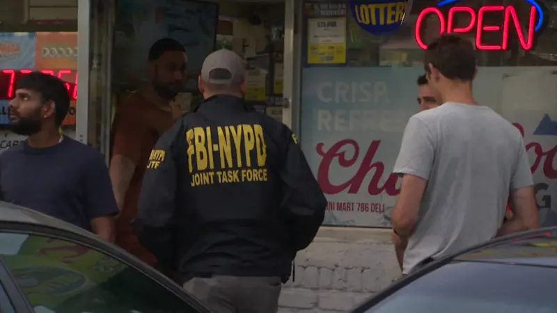 Story image: Mount Vernon gas station robbery sparks massive police response