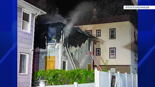 li12pmbolhemptsteadhousefire_2026-09-20-12-12-15