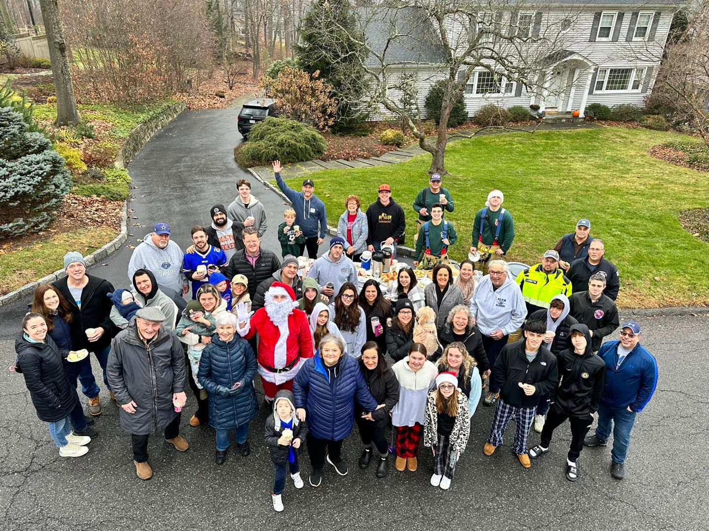 Yorktown's annual candy cane run a festive success