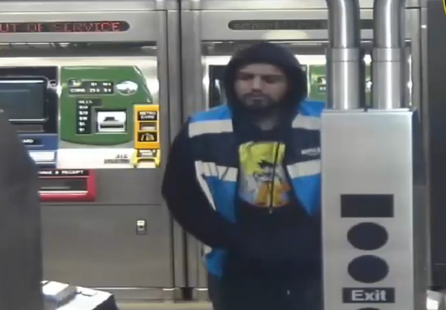 Story image: NYPD releases video of Bay Ridge stabbing suspect hopping turnstile