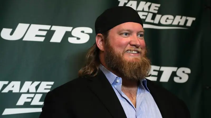 Story image: Nick Mangold, popular All-Pro Jets center, dies from kidney disease
