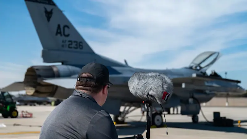 Story image: Jersey Proud: Real F‑16 sounds recorded in NJ elevate Microsoft Flight Simulator experience