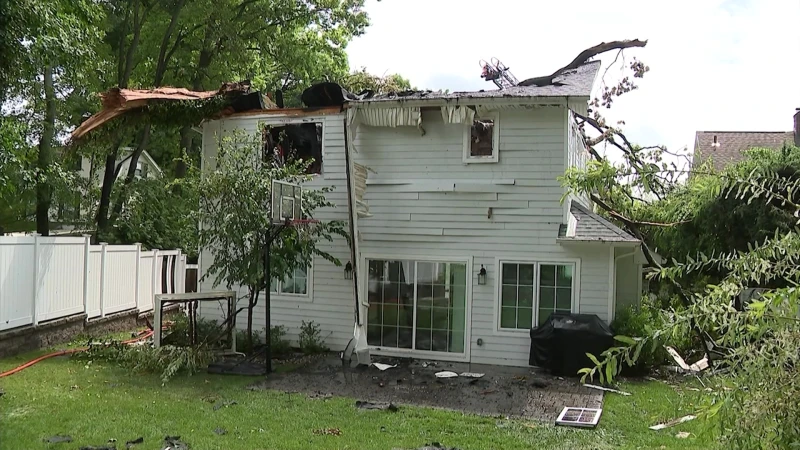 Story image: Tenafly authorities: Fallen tree damages 2 homes, causes intense fire