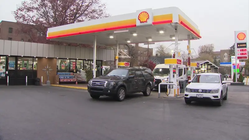 Story image: Mount Vernon police on the hunt for armed robbery suspect 