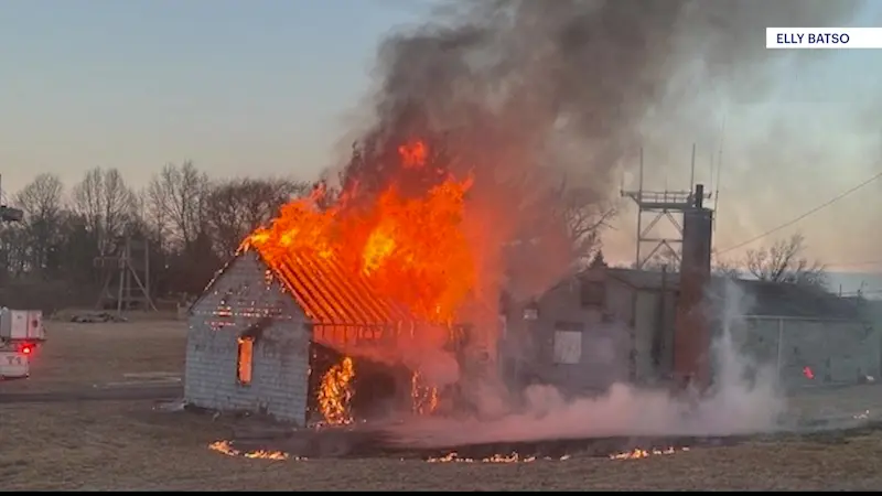 Story image:  ‘It was burning!’ Old Civil Air Patrol building at Sikorsky Memorial Airport destroyed in fire