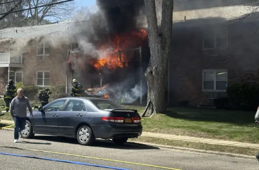 LIDeerParkAptFireViewerPhoto004.png