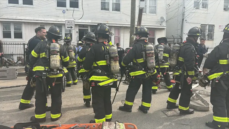 Story image: FDNY: 5 injured in Williamsbridge apartment building fire