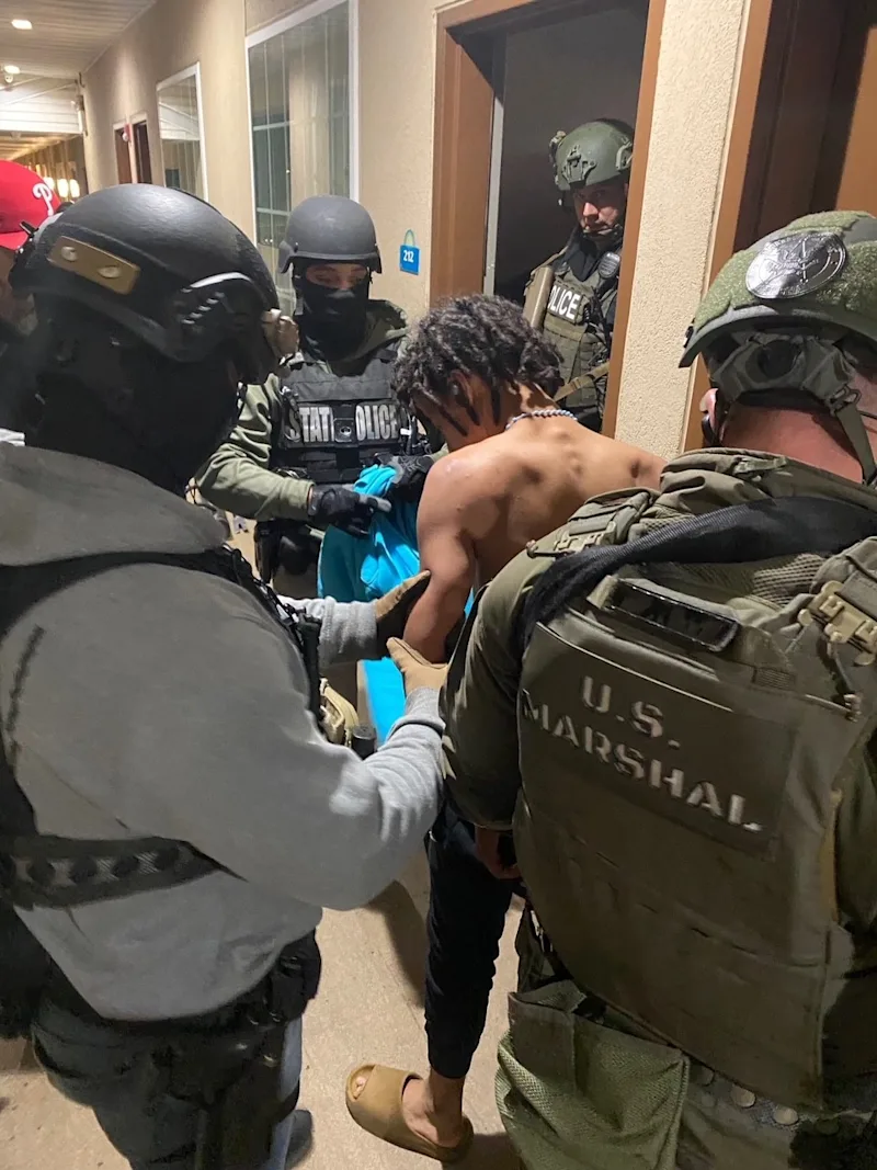 PhillyCopShootingArrest.jpg