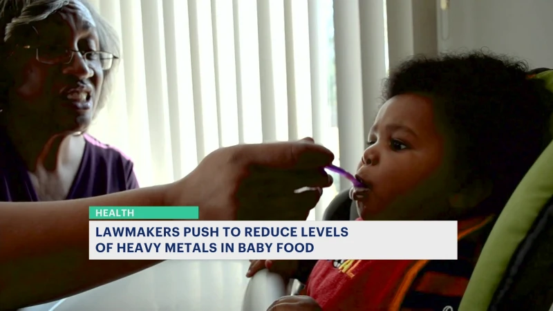 Story image: Senate bill would limit harmful heavy metals in baby food