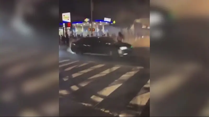 Story image: Video captures late-night chaos in the West Bronx