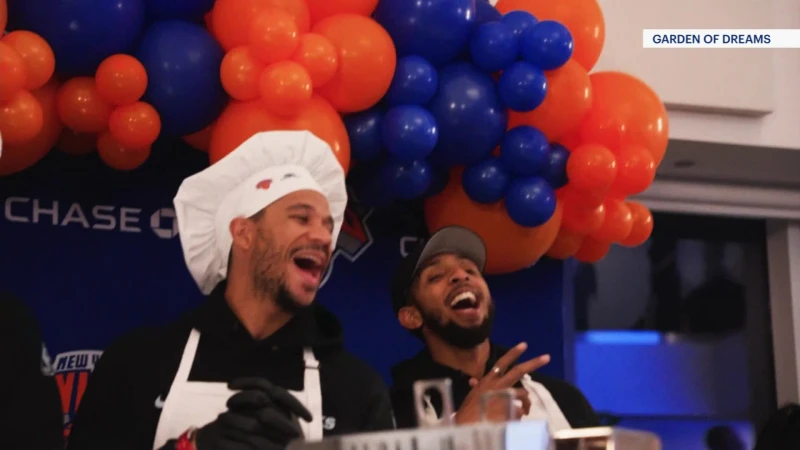 Story image: Knicks and Garden of Dreams Foundation host Thanksgiving dinner in White Plains