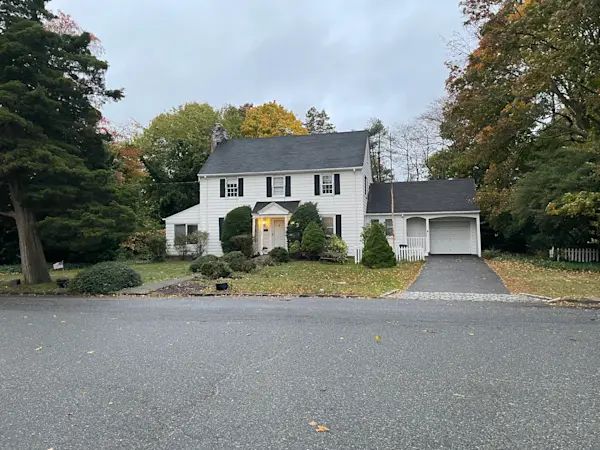 Story image: Queens woman charged with attempted murder of elderly woman in Massapequa