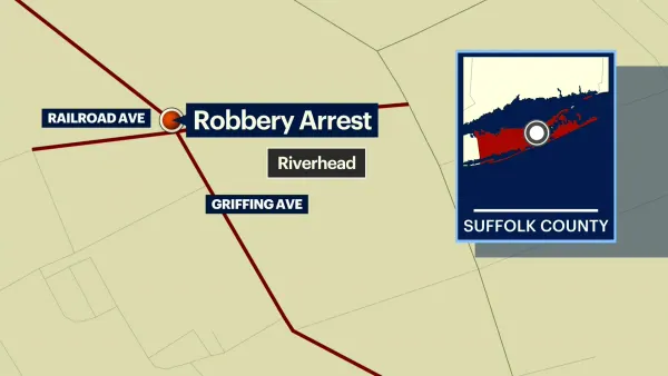 Police: Man arrested following knifepoint robbery in Riverhead