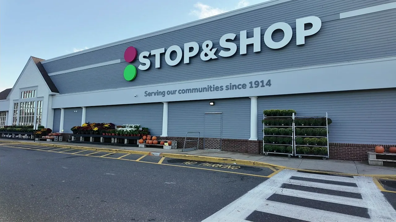5PM LI_StopShop_ajc_2026-10-14-17-52-22