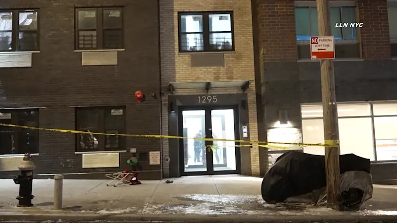 Story image: NYPD: 28-year-old man fatally shot in West Farms; suspect sought