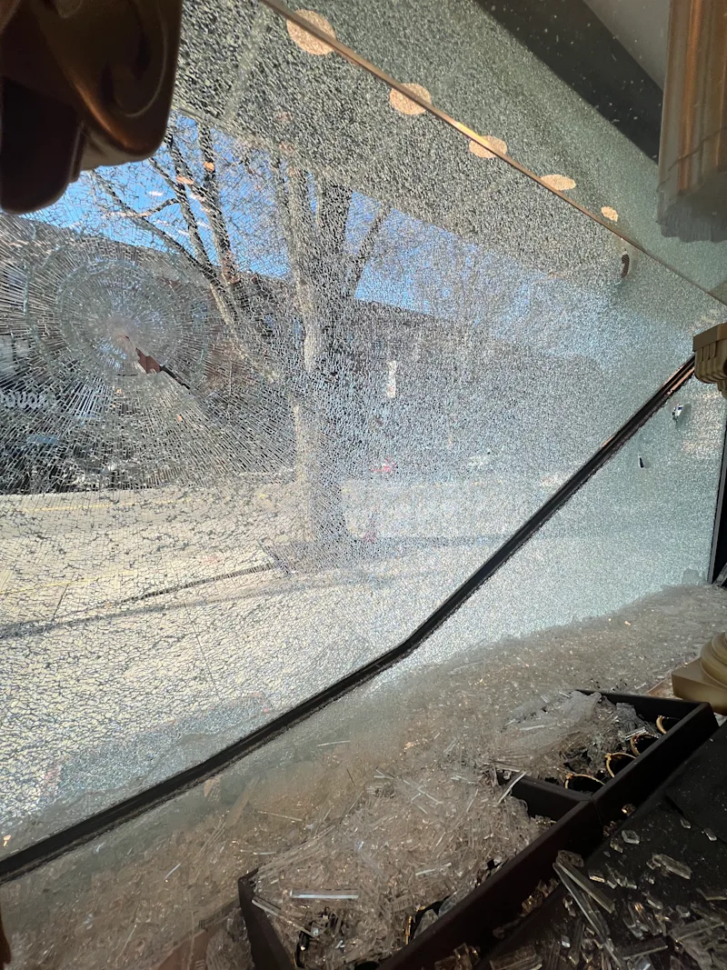 BayRidgeAttemptedStoreTheft003.jpeg