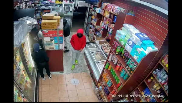Exclusive video: 4 suspects wanted for gunpoint robbery in Morrisania
