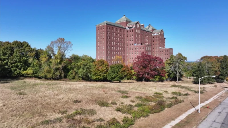 Story image: Authorities warn thrill-seekers to stay away from former Kings Park Psychiatric Center