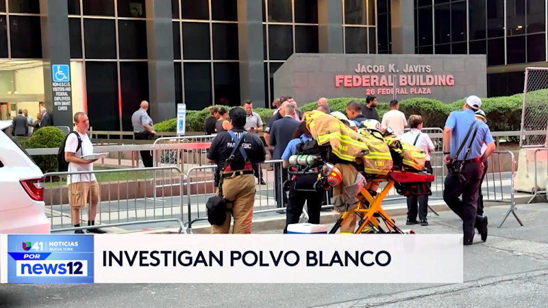 Story image: Univision 41 News Brief: Autoridades investigan misteriosos sobres con polvo blanco enviados al 26 Federal Plaza