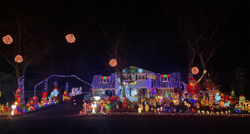 Story image: Your Long Island 2024 Holiday Photos