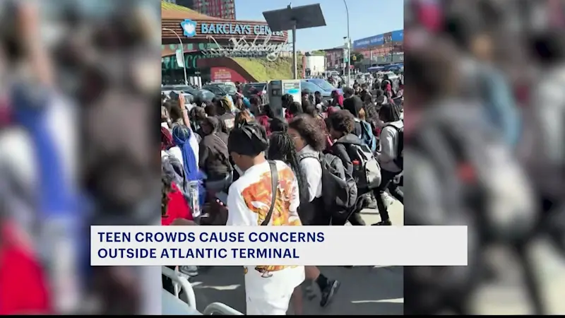Story image: Large crowds of teens prompt city leaders to call for more after-school programs