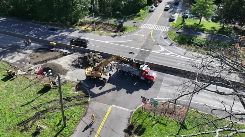Story image: DOT hopes to reopen southbound lanes on Saw Mill overnight after partial collapse 