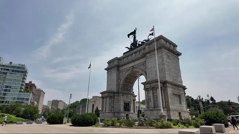 Story image: Soldiers' and Sailors' Memorial Arch at Grand Army Plaza restored