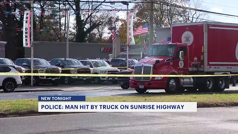 Story image: Pedestrian struck by truck on Sunrise Highway in Wantagh