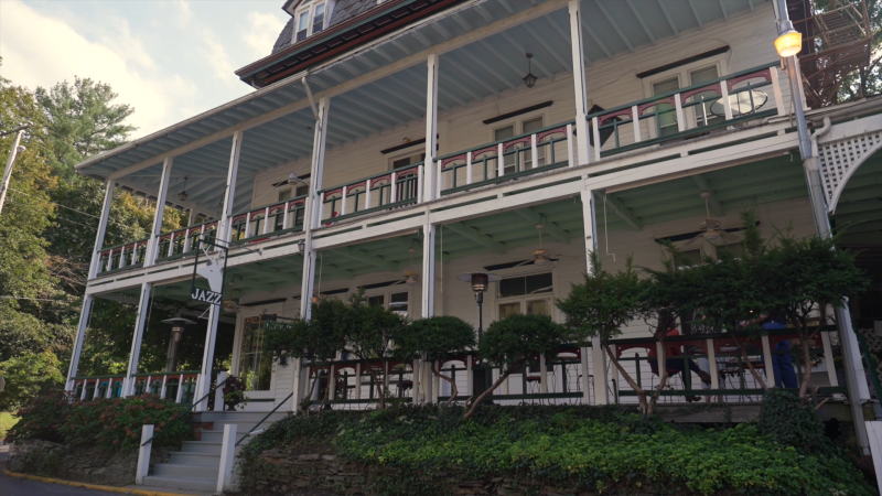 Story image: Pocono Mountains: Deer Head Inn