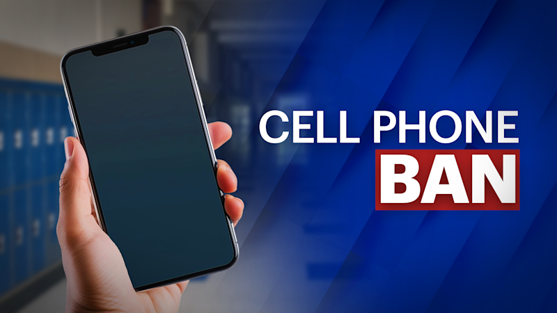 Story image: Staples High School bans cellphones during school hours