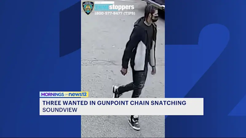 Story image: Man threatened with gun and robbed of jewelry in Soundview