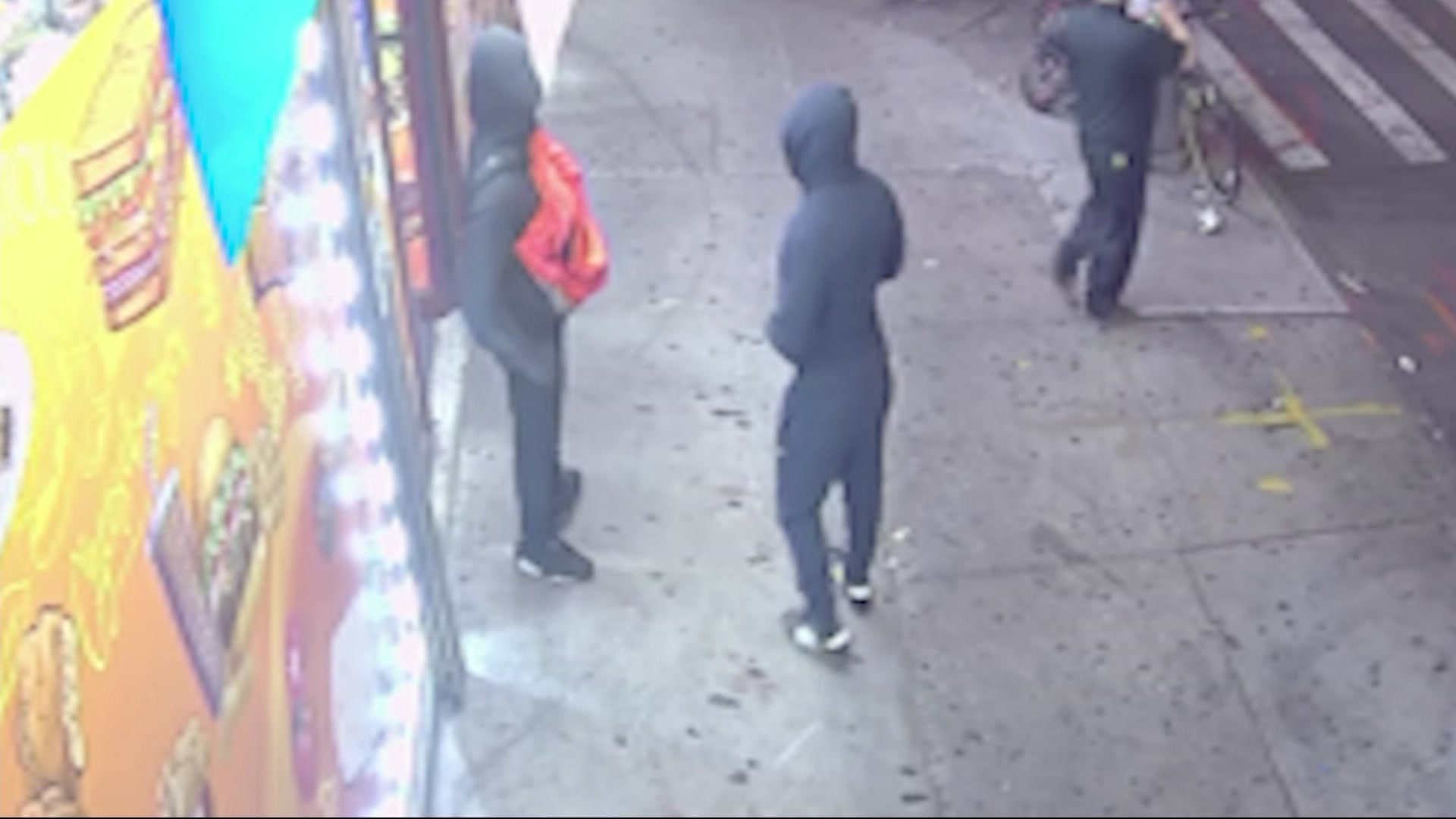 News 12 | Bronx | Nypd 2 Suspects Wanted In Connection To Gunpoint ...
