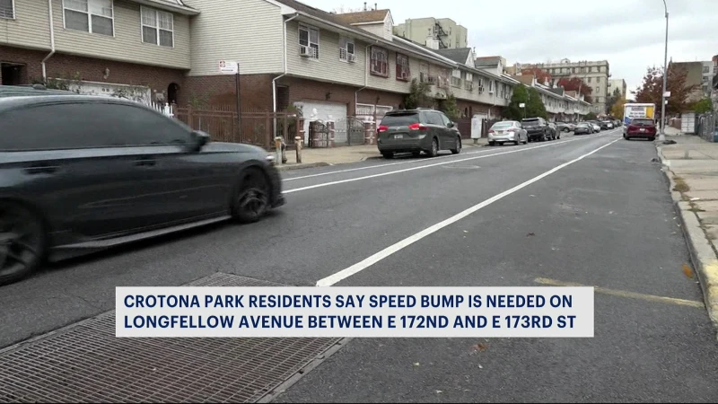 Story image: Crotona Park residents call for speed bump on Longfellow Avenue