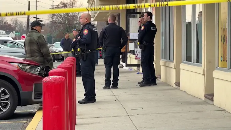 Story image: 2 people fatally stabbed at Bethpage deli