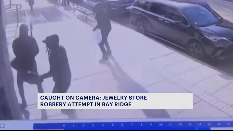 Story image: Businesses mull adding extra security following attempted break-in with sledgehammers at Bay Ridge jewelry store