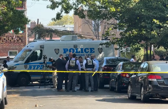 Story image: Armed man fatally shot by police after chase in Canarsie
