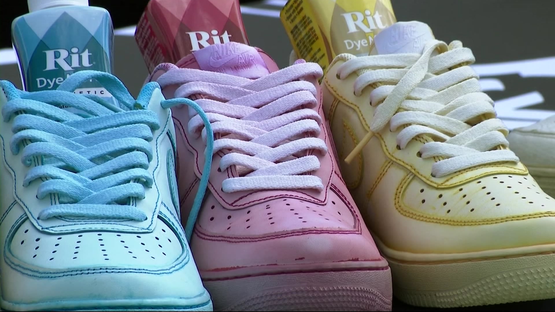 RTBKSneakerConRFlaks1030pm_2024-09-21-22-46-06